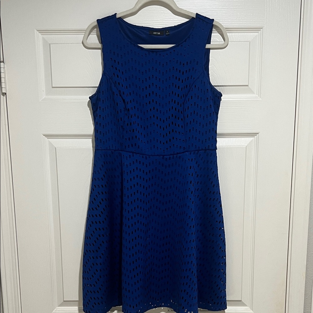Elegant Blue Sleeveless Dress